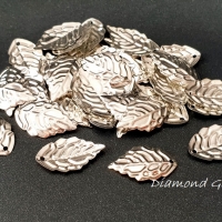 Prívesok lístok - 18 x 11 mm - strieborný