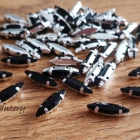 Našívacia aplikácia - 4 x 15 mm - Čierna