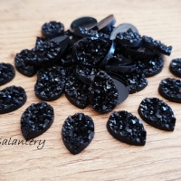 Ozdobné kamienky 10 x 14 mm - drsné - čierne