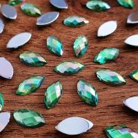 Ozdobné kamienky - 5 x 10 mm - Zelené AB