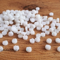 Ozdobné kamienky 6 mm - Drsné - Biele AB