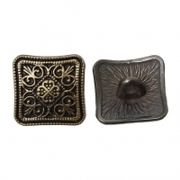 Gombík 13 x 13 mm
