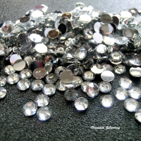 Ozdobné kamienky 4 mm - Crystal - 100 kusov