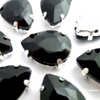 Našívacia aplikácia s lôžkom - 13 x 18 mm - čierna