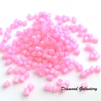Sklenené korálky 3 x 3 mm - ružové - 10 gramov