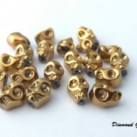 Korálka lebka 10 x 8 mm - Zlatá