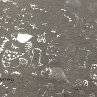 Úplet Dinosaury - šedá strieborná potlač - cena za 10 centimetrov