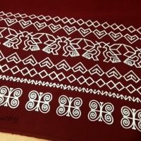 Flauš - Čičmany - Vínový - cena za 10 cm