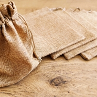 Jutovinové vrecúško - 13 x 18 cm