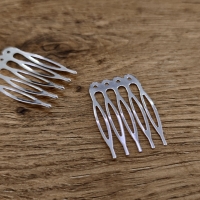 Vlasový hrebienok 39 x 27 mm - Strieborný