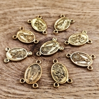 Ružencový medzikus - 22 x 18 mm - Zlatý