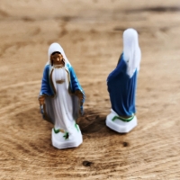 Soška - Panna Mária