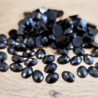 Ozdobné kamienky 6 x 8 mm - Čierne