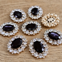 Ozdoba štrasová 25 x 31 mm - Čierna