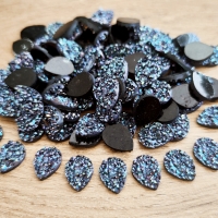 Ozdobné kamienky 10 x 14 mm - drsné - Modrofialové AB