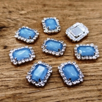 Našívacia aplikácia - 20 x 16 mm - Opalovo modrá