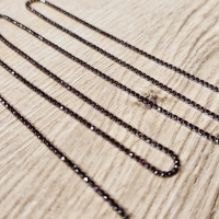 Štrasová borta - Tmavá Fialová - 2 mm - cena za 10 cm