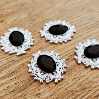 Ozdoba štrasová - 28 x 32 mm - Čierna