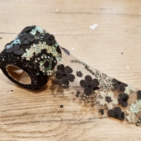 Tyl 60 mm - Kvetinkový s trblietkami - Čierny