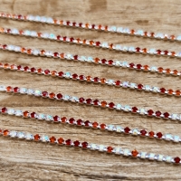 Štrasová borta 2 mm - Melírová Červená AB - cena za 10 cm