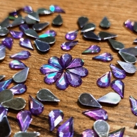 Ozdobné kamienky 6 x 10 mm - Bez vzoru - Fialové AB