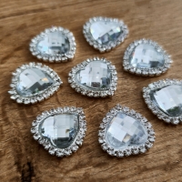 Ozdobné štrasové srdiečka 24 x 23 mm - Crystal