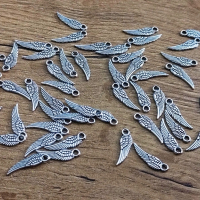 Prívesok Anjelské krídla - 5 x 17 mm