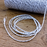 Macrame šnúrka so striebornou lurexovou niťou