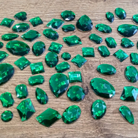 Ozdobné kamienky našívacie - Emerald - Mix 100 kusov