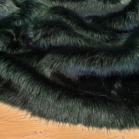 Kožušina huňatá - Dark Emerald Pastel - cena za 10 cm, 1500 g/m