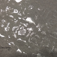 Úplet Dinosaury - šedá strieborná potlač - cena za 10 centimetrov