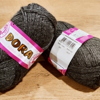 Dora 009 - tmavá sivá