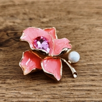 Brošňa kvet 46 x 41 mm - Ružová