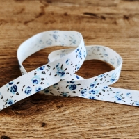 Bavlnená stuha - Kvety modré - 15 mm