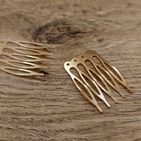 Vlasový hrebienok 39 x 27 mm - Zlatý