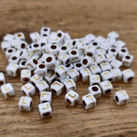 Korálka písmenko - Bielo zlaté - 6 x 6 mm - L