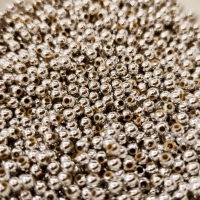 Korálky 4 mm - strieborné - 300 kusov