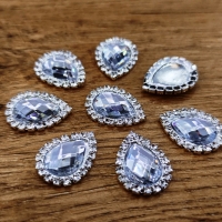 Štrasová slzička - 20 x 25 mm - Crystal