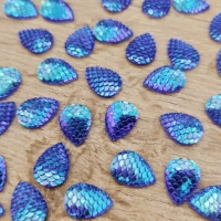 Ozdobné kamienky 13 x 18 mm - Šupina - AB Modré