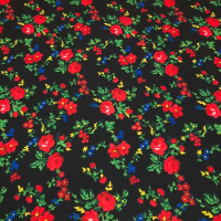 Krojova látka - Kvety červené malé na čiernom - cena za 10 cm
