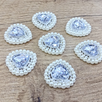 Ozdoba štrasová 26 x 28 mm - Srdiečko - Perlové - Crystal