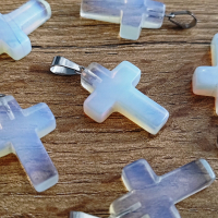 Prívesok Krížik - Opál